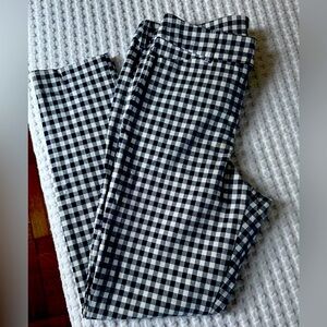 Old Navy Pixie High Rise Ankle Pant - never worn